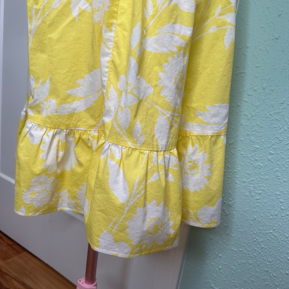 52SEVEN yellow/white puffy sleeve floral Small smocked dress tiered, ruffled hem - Picture 3 of 6